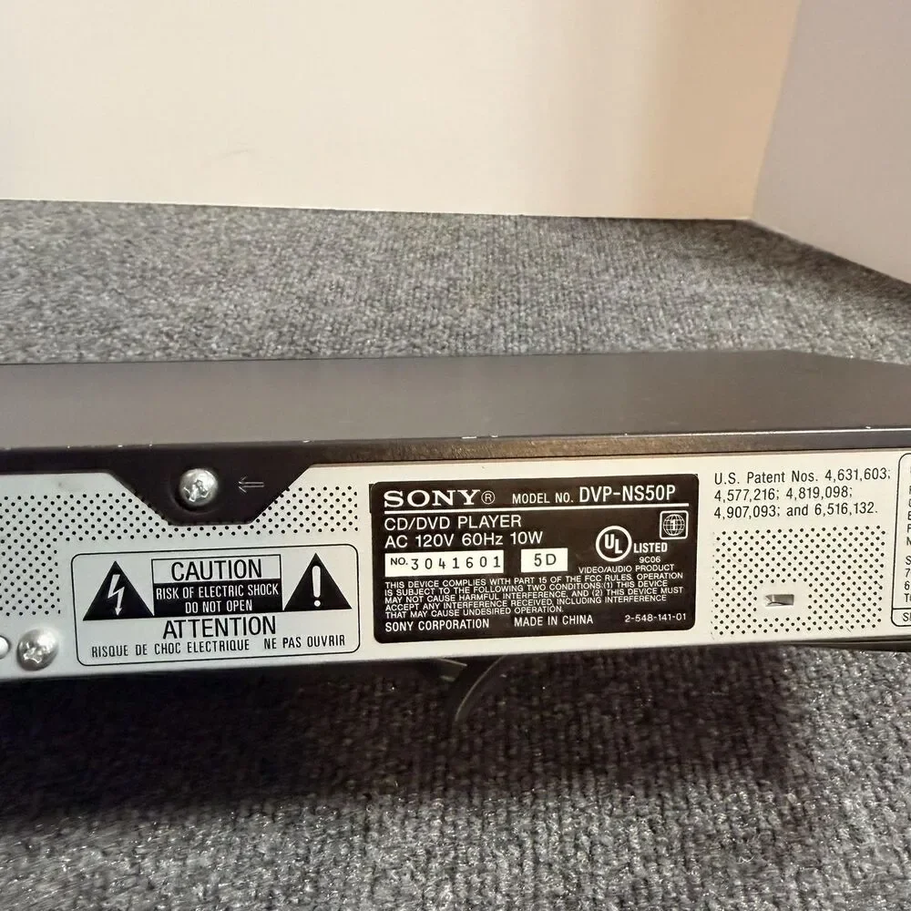 Sony DVD Player Black DVP-NS50P Progressive Scan Component S-Video Compact Dolby